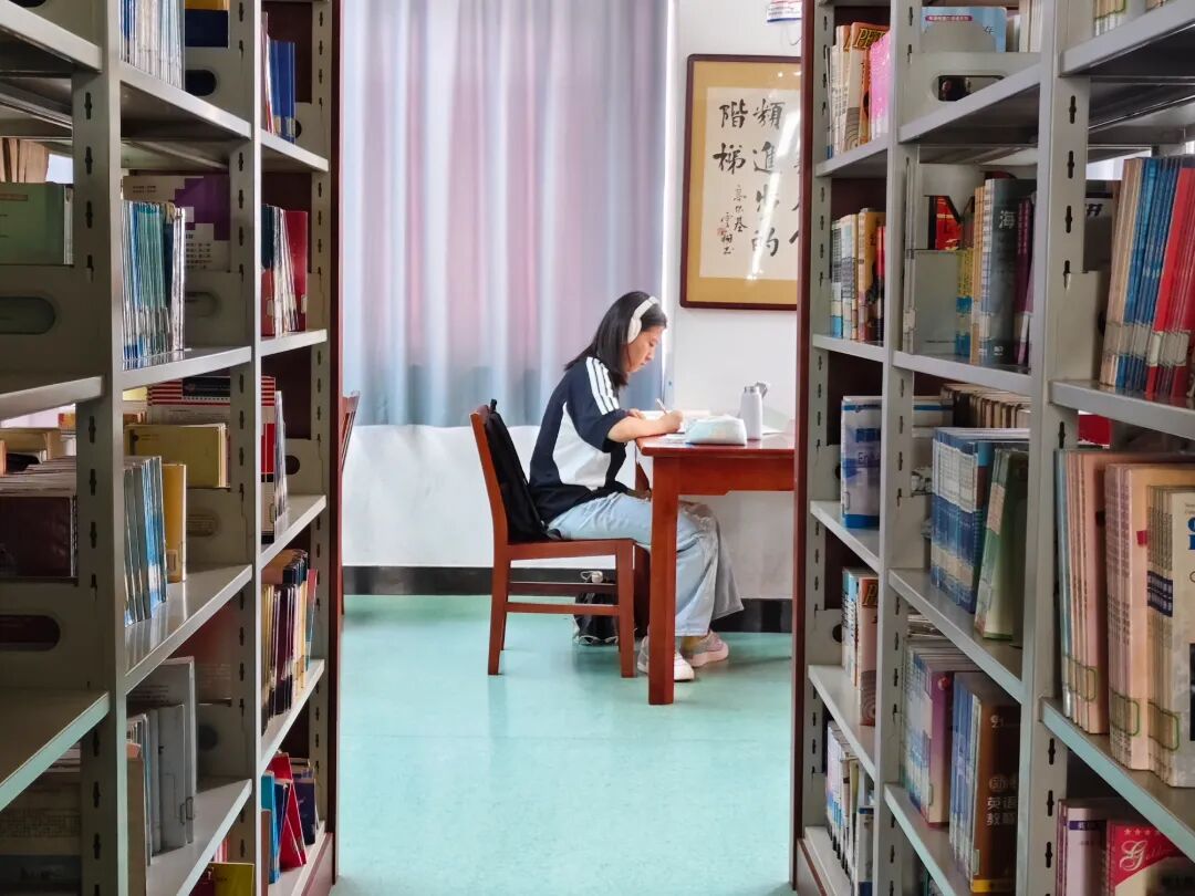 从宇静2.jpg
