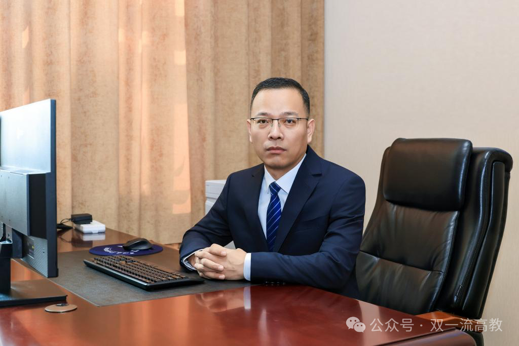 https://imgpai.thepaper.cn/newpai/image/20260823/7c302390-fb97-4979-8d9e-5442614be291.png